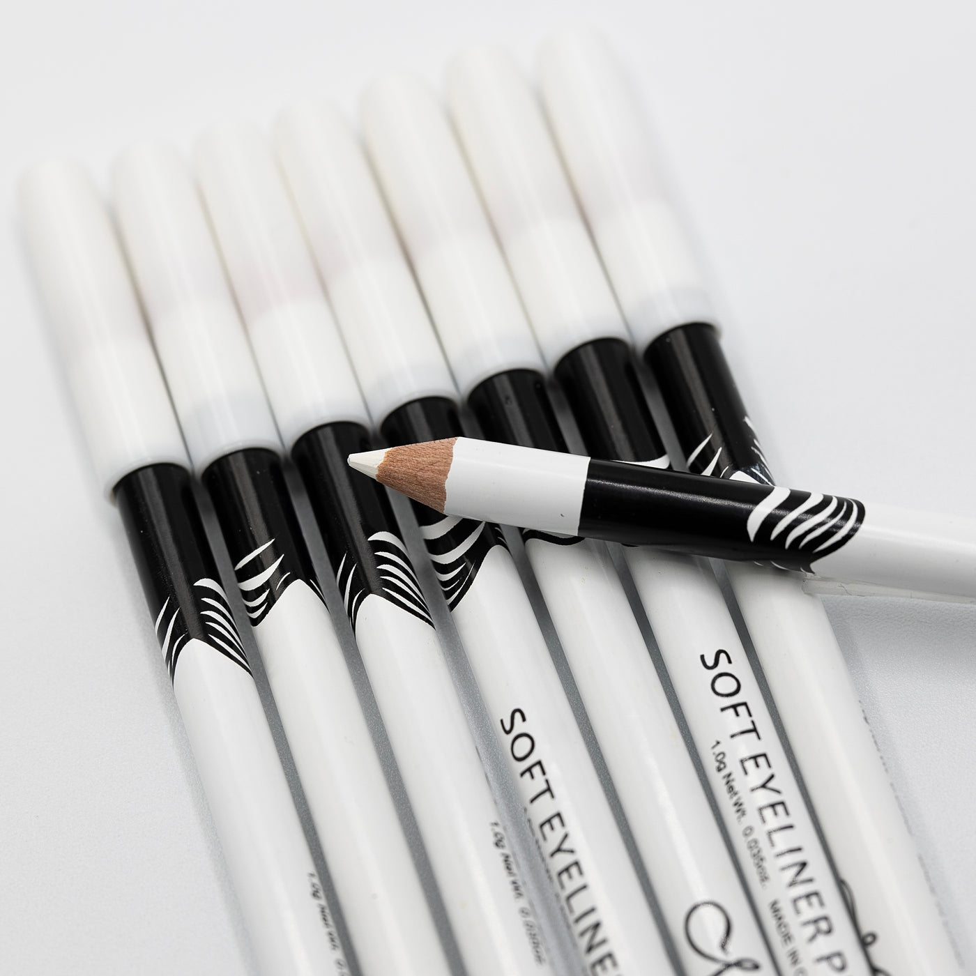 WHITE LIP LINER PREDRAW PENCIL